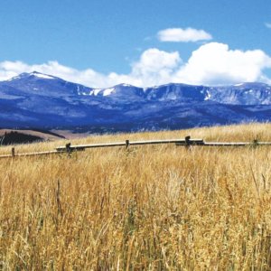 Mountains and prairies around Buffalo, Wyoming