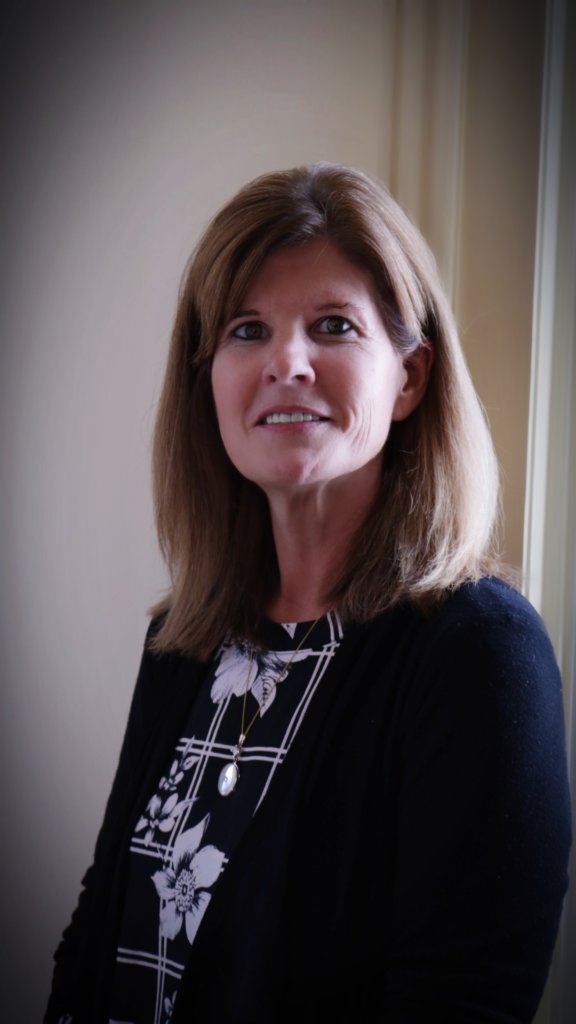 Senior Market Page 1 of 1 COMMONWEALTH REAL ESTATE CO GREAT AGENTS